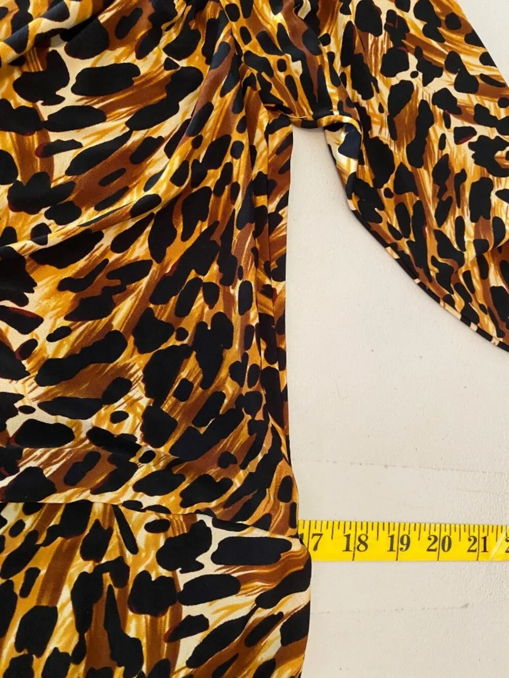 Norma Kamali Leopard Print Wrap Dress Long Sleeve Polyester/Spandex Medium - Picture 10 of 11
